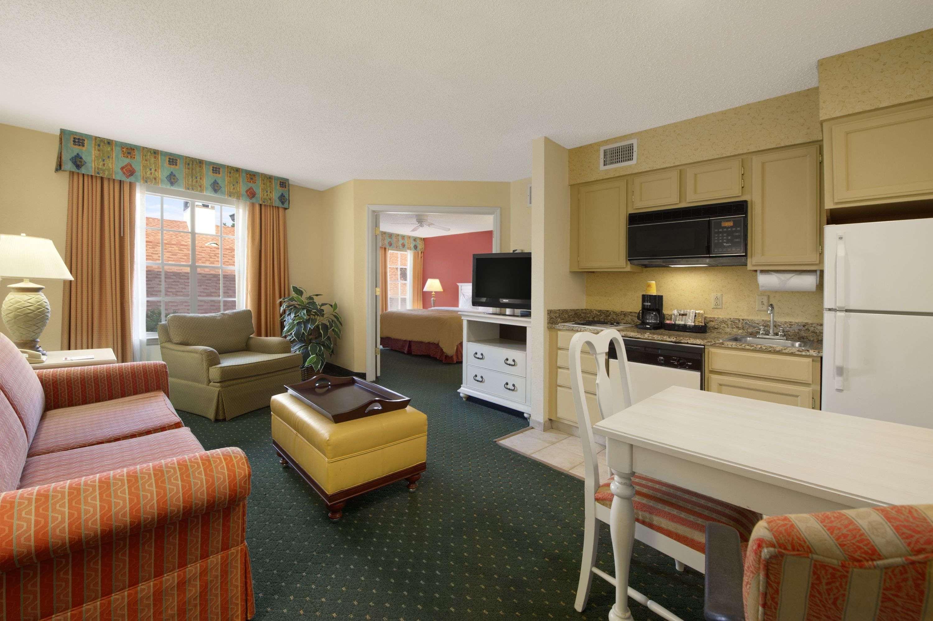Hawthorn Suites By Wyndham Jacksonville Exterior foto