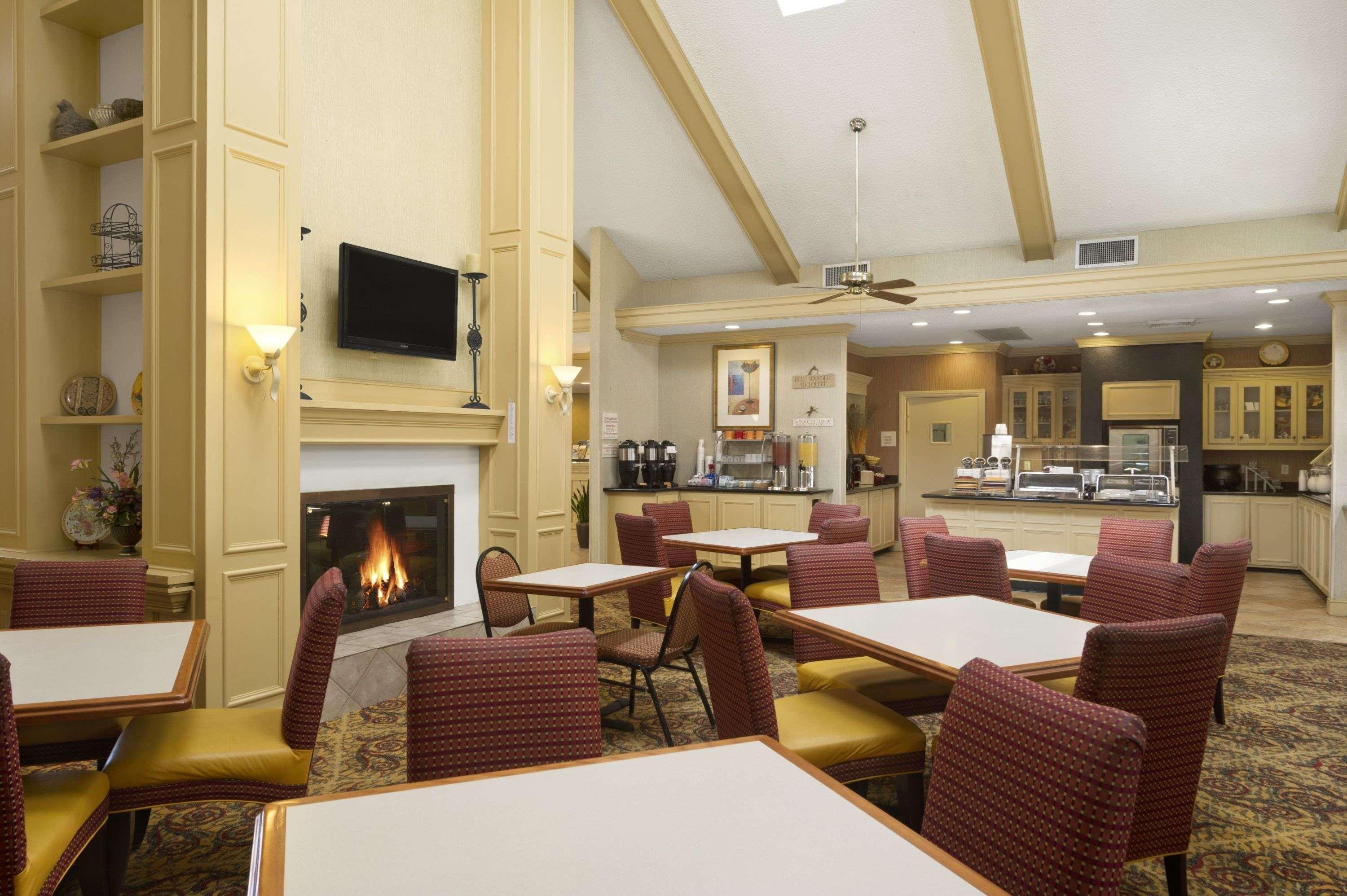 Hawthorn Suites By Wyndham Jacksonville Exterior foto